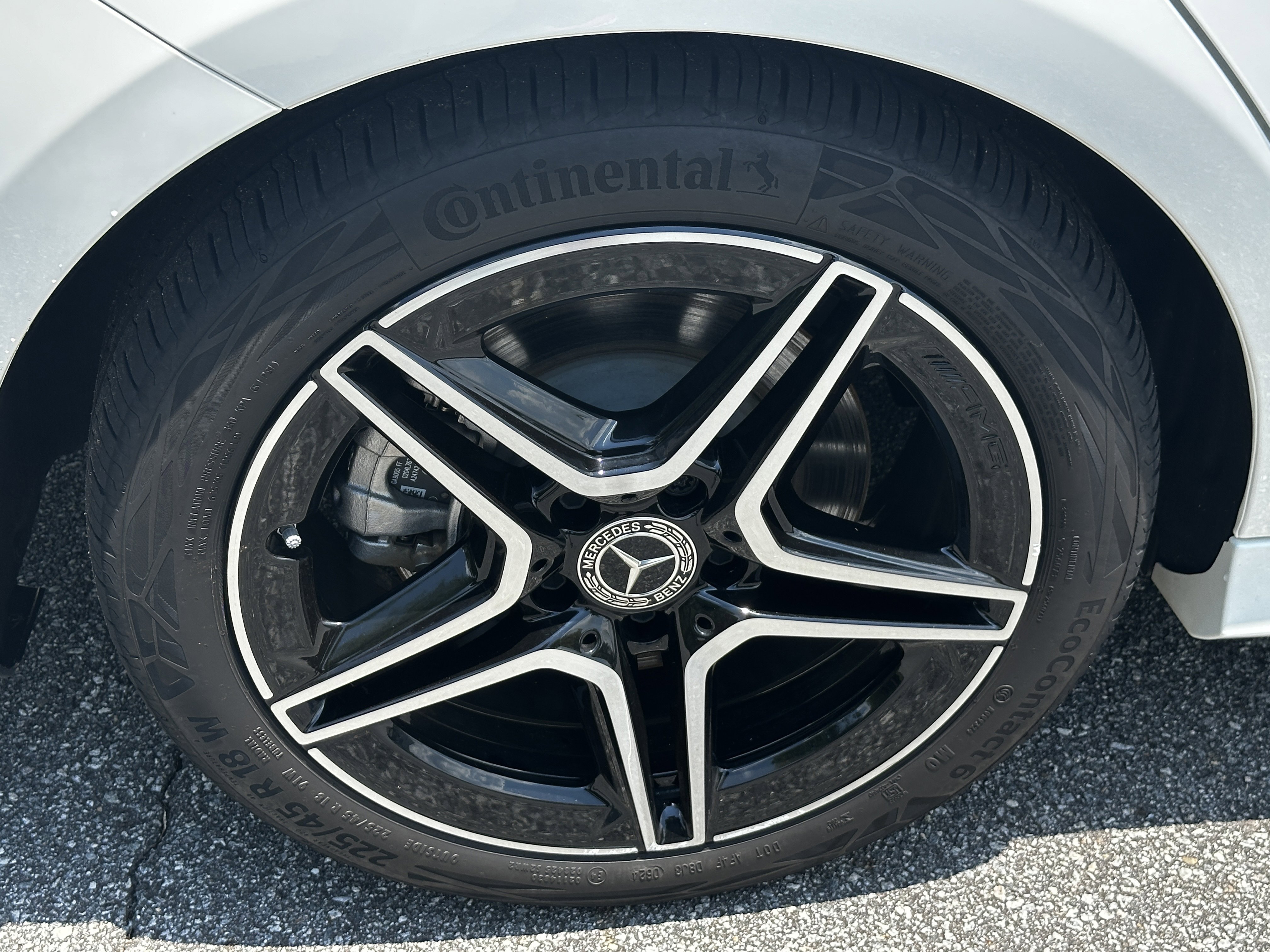 Used 2025  Mercedes-Benz CLA 250 image 20