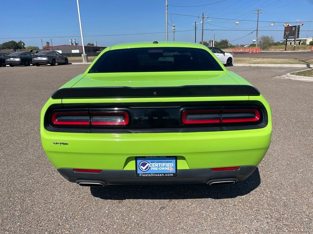Used 2023 Green Dodge SXT image 6