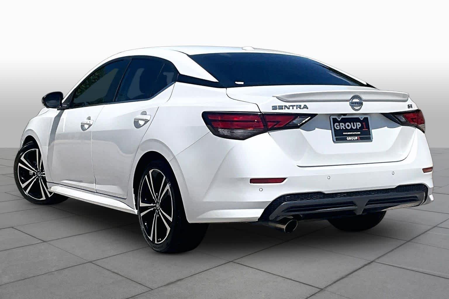 Used 2023 Aspen White Tricoat Nissan SR image 12
