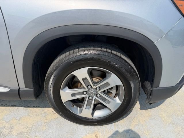 Used 2023 Gray Honda EX-L image 9