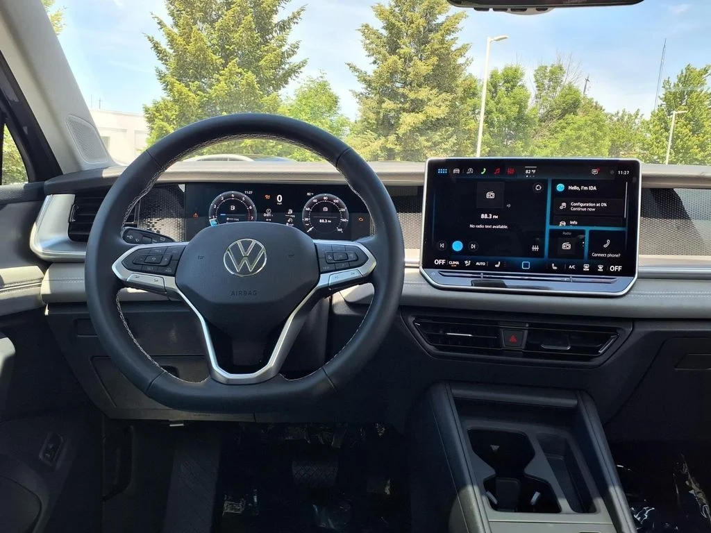 New 2026 Platinum Gray Metallic Volkswagen 2.0T SE image 13