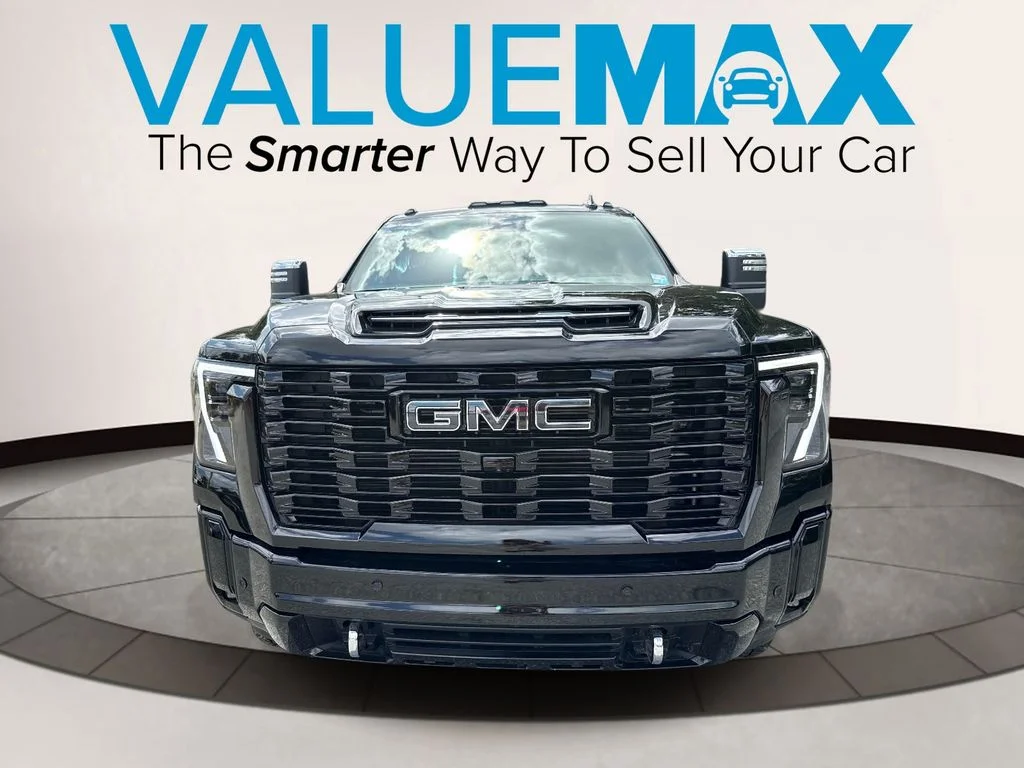 Used 2025 Black GMC Denali Ultimate image 9