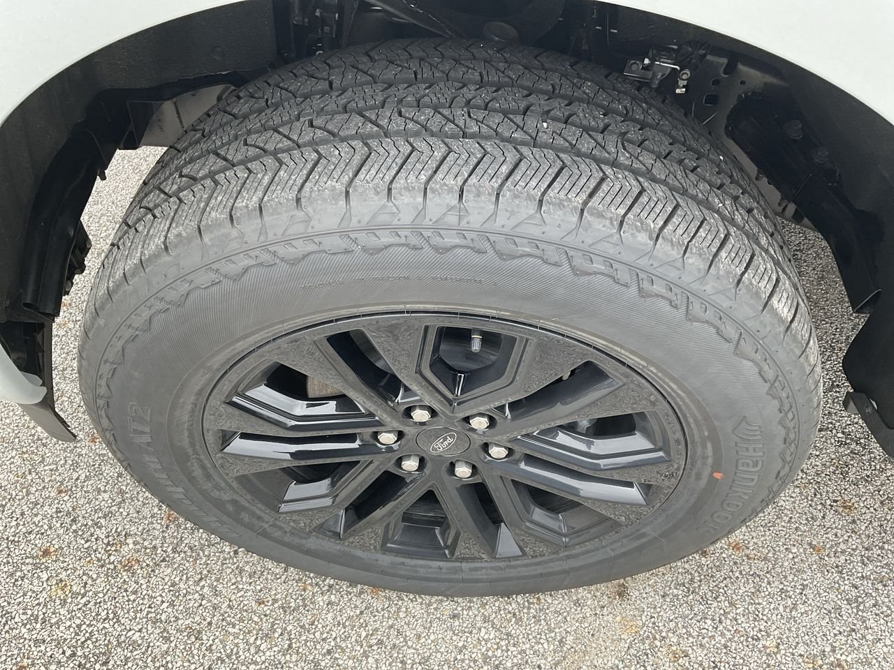 New 2026 AVALANCHE Ford Lariat image 10