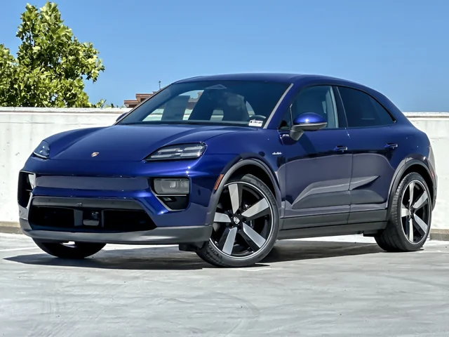 2026 Porsche Macan Electric 4