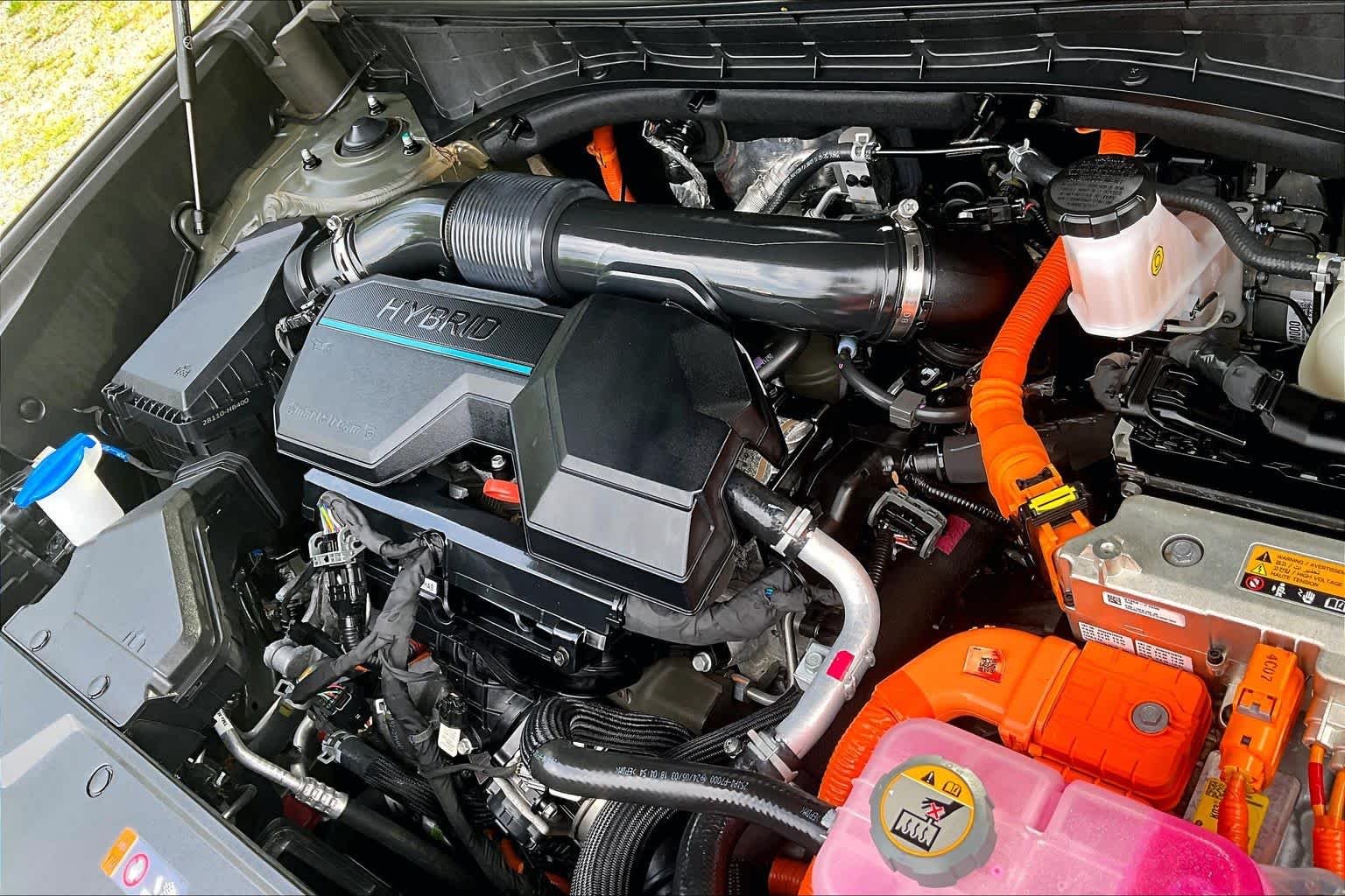 Used 2024 Rockwood Green Hyundai Limited image 33