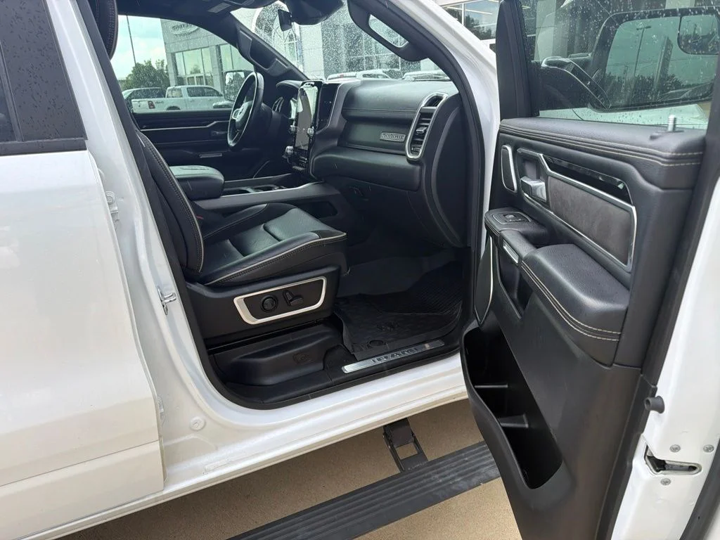 Used 2022 White Ram Laramie image 19