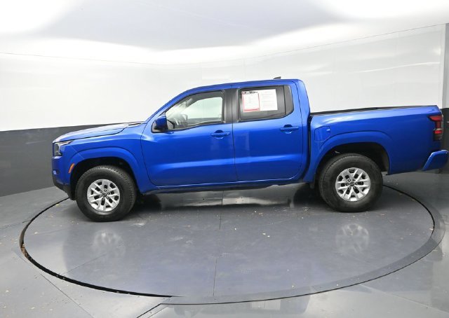 Used 2024 Blue Nissan SV image 4