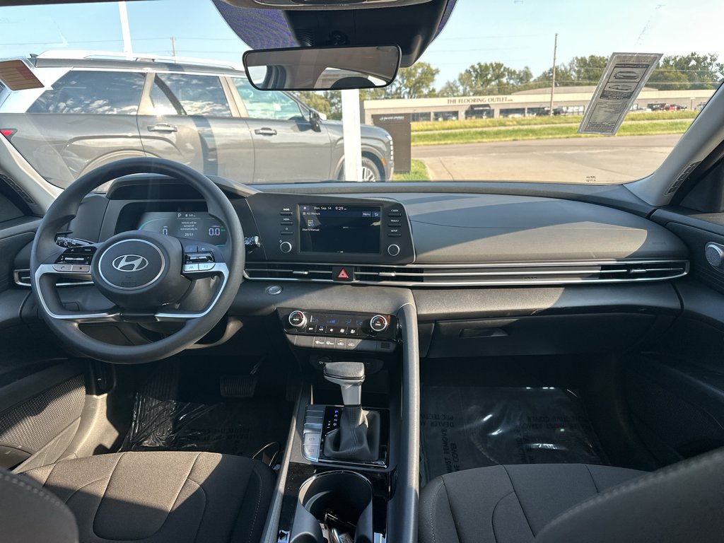 New 2026 Serenity White Hyundai Blue image 3