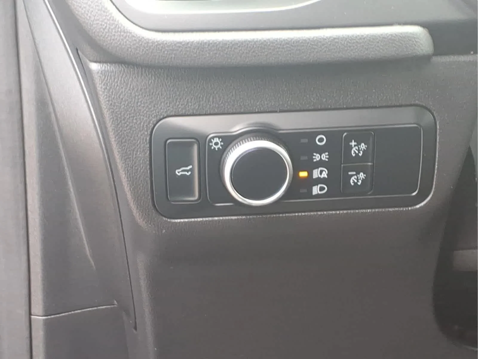 Used 2024 Vapor Blue Ford Active image 14