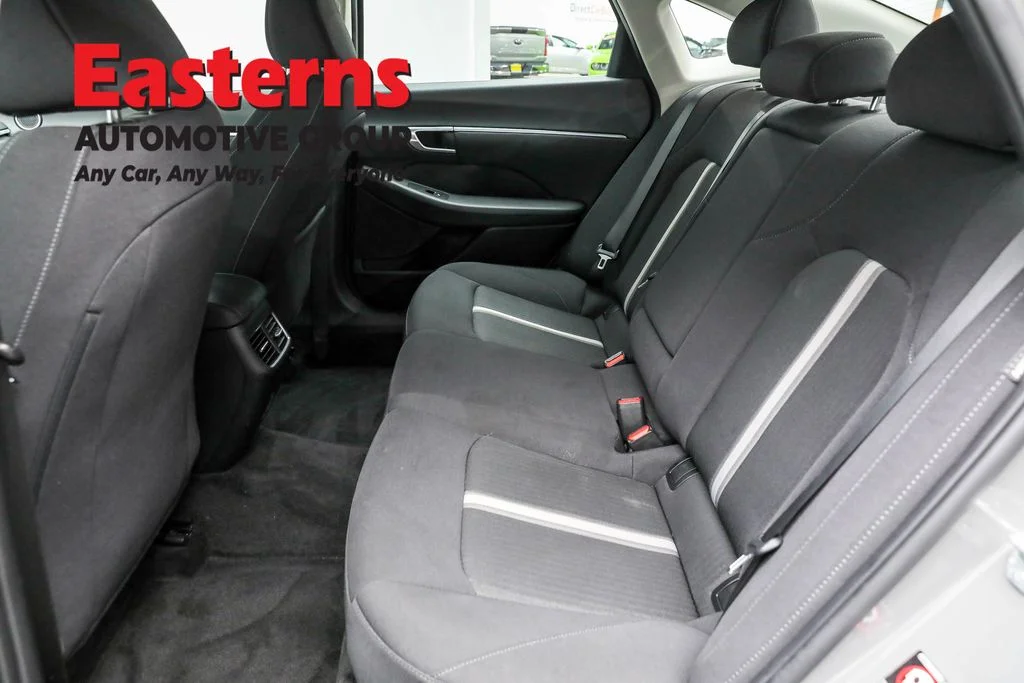 Used 2022 Gray Hyundai SEL image 20