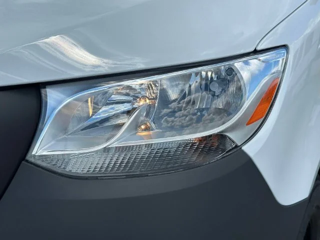 New 2026  Mercedes-Benz Crew 170 WB image 9