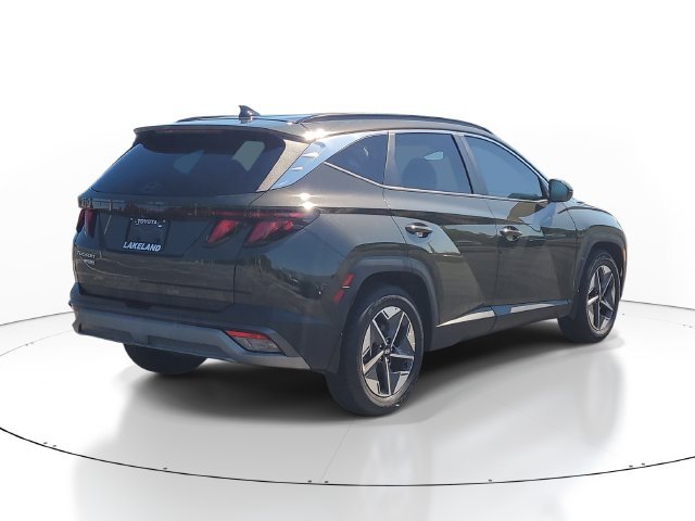 Used 2025 Green Hyundai SEL image 5