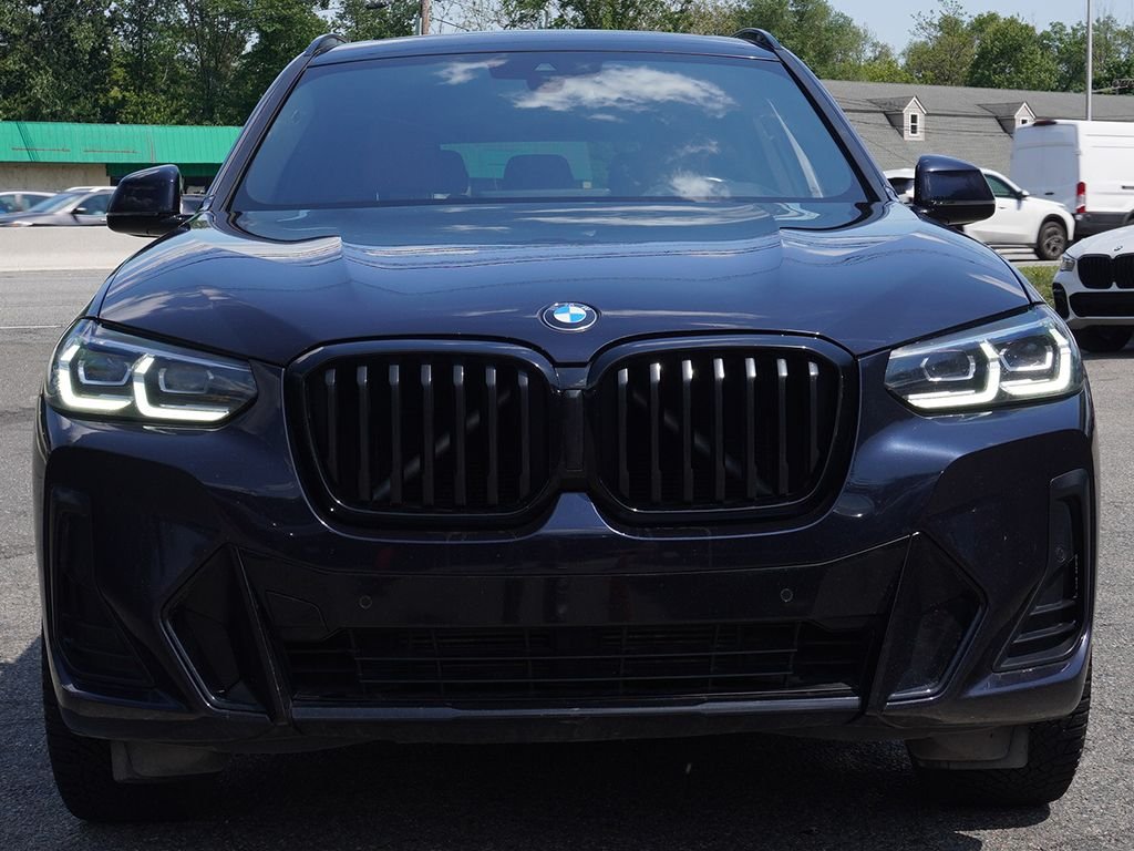 Used 2023 Black BMW xDrive30i image 10