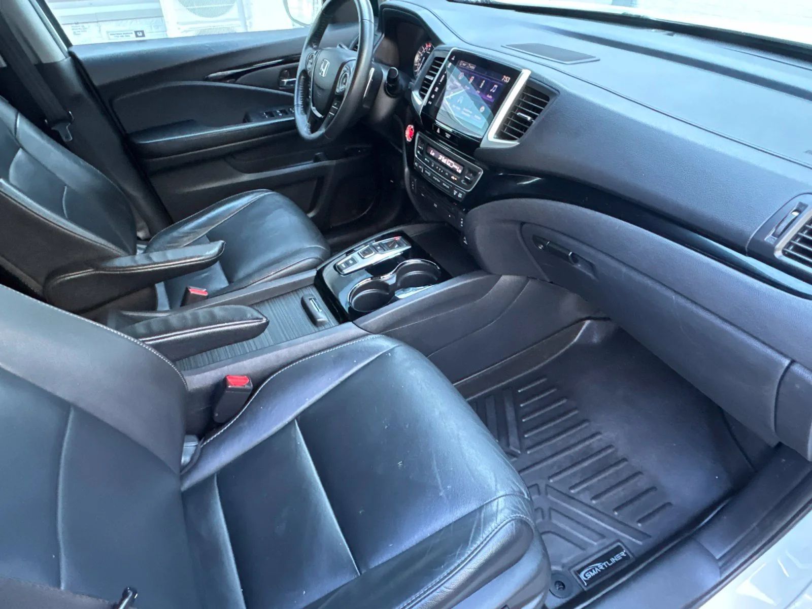 Used 2017 White Diamond Pearl Honda Touring image 46