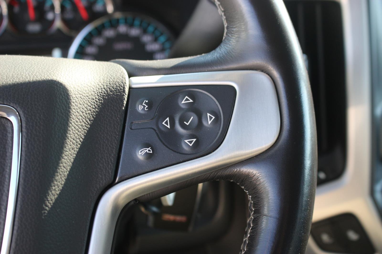 Used 2018 SUMMIT WHITE GMC SLT image 21