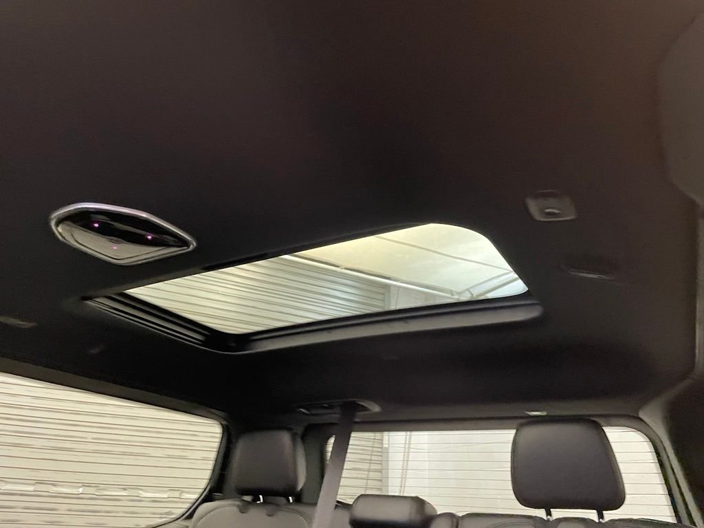 New 2026 High Gloss Black Exterior Paint Jeep 85th Anniversary Edition image 21
