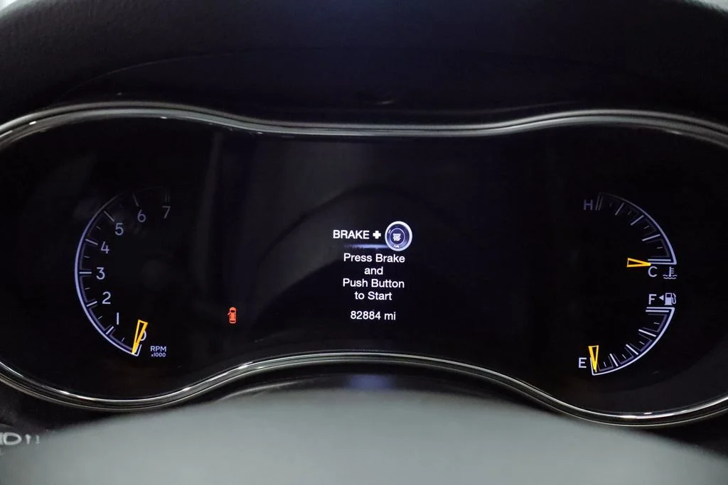Certified Used 2020 Silver Jeep Limited image 32