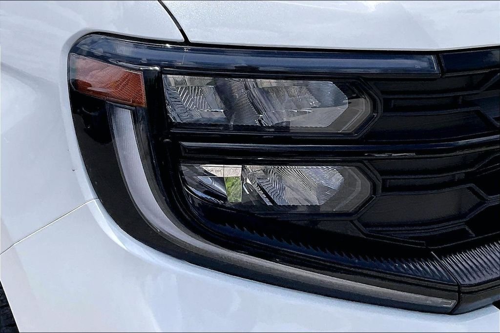 New 2026 Star White Metallic Tri-Coat Ford Active image 15