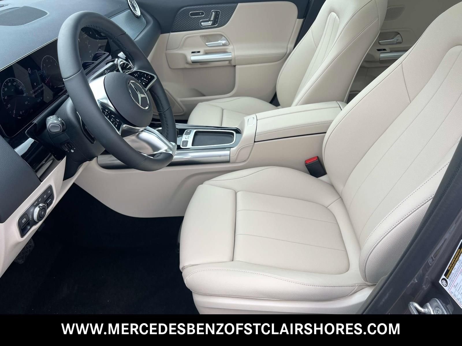 New 2026 Mountain Grey Metallic Mercedes-Benz GLA 250 image 18