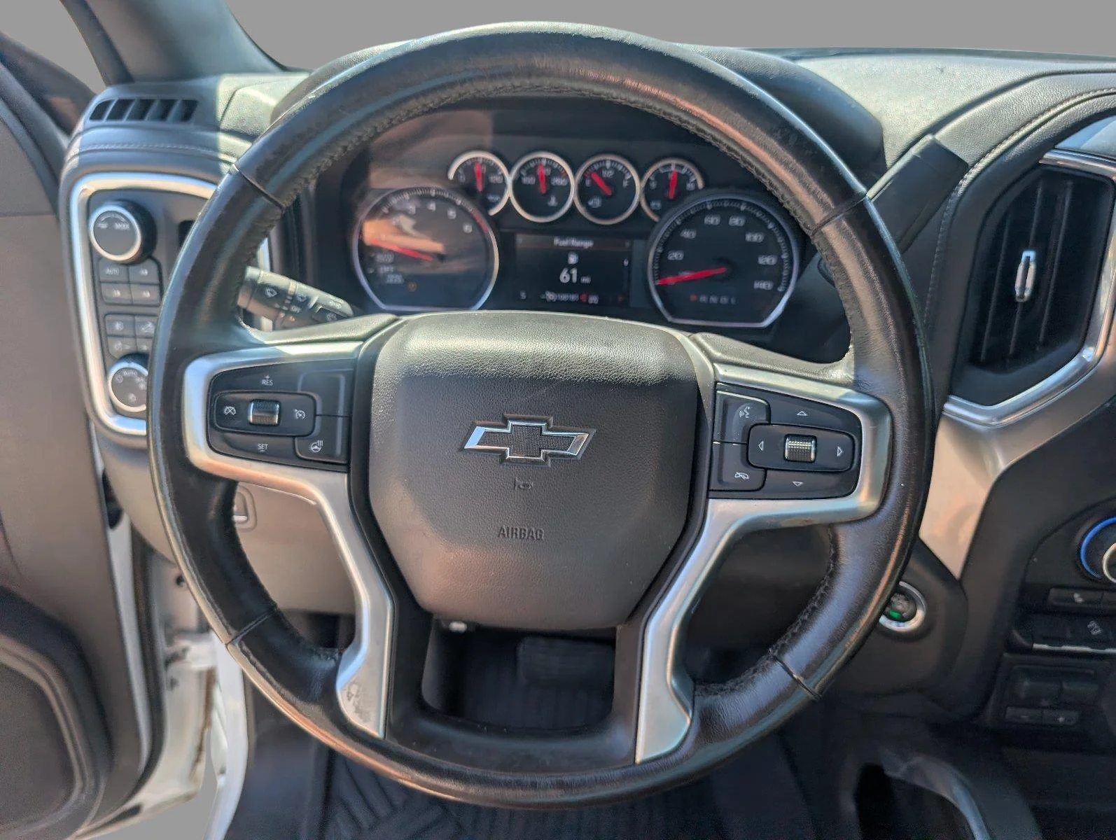 Used 2020 SUMMIT WHITE Chevrolet LT Trail Boss image 27
