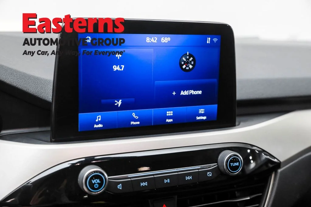 Used 2021 Blue Ford SEL image 19