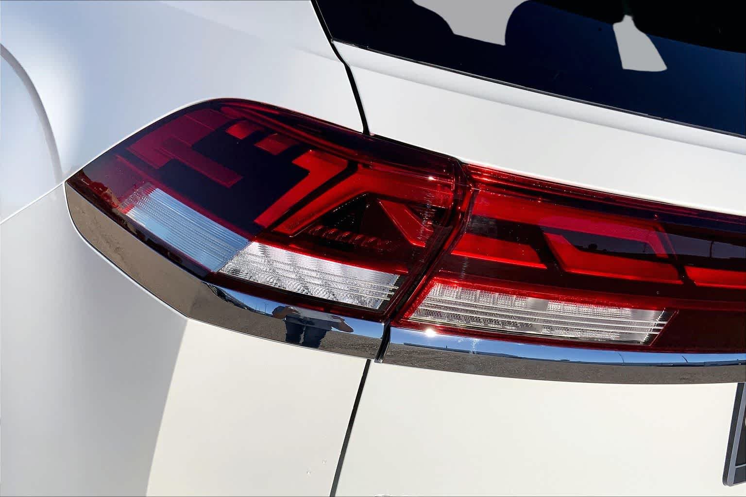 New 2026 Opal White Pearl Volkswagen 2.0T SE image 14