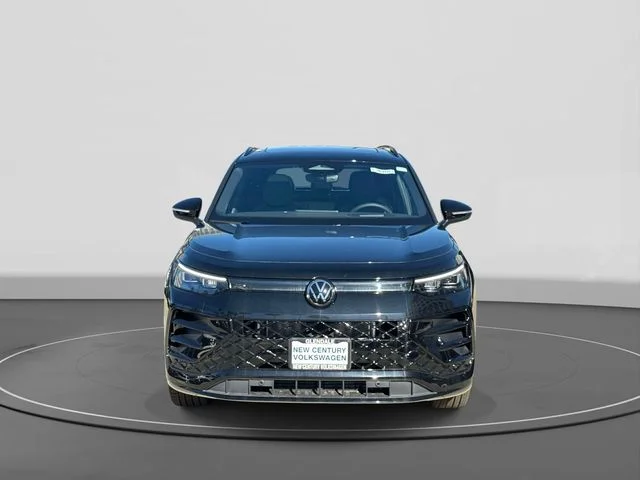 2026 Volkswagen Tiguan photo 2