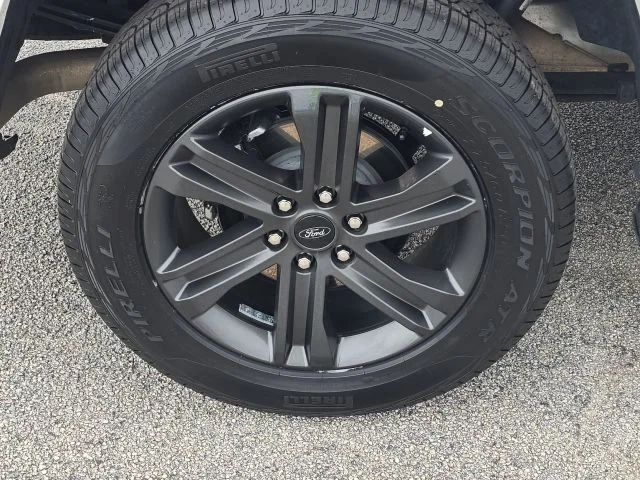 2023 Ford F-150 Lariat - Photo 12