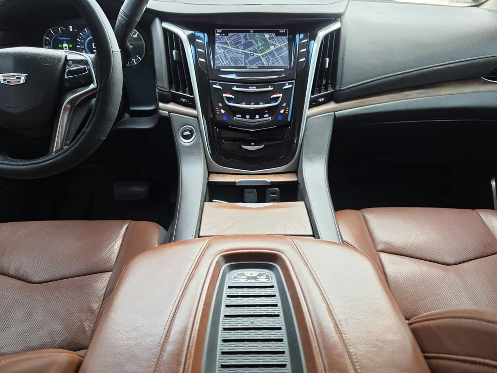 Certified Used 2020 Black Raven Cadillac Premium image 14