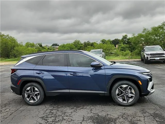 New 2026 Atlantis Blue Hyundai SEL image 6