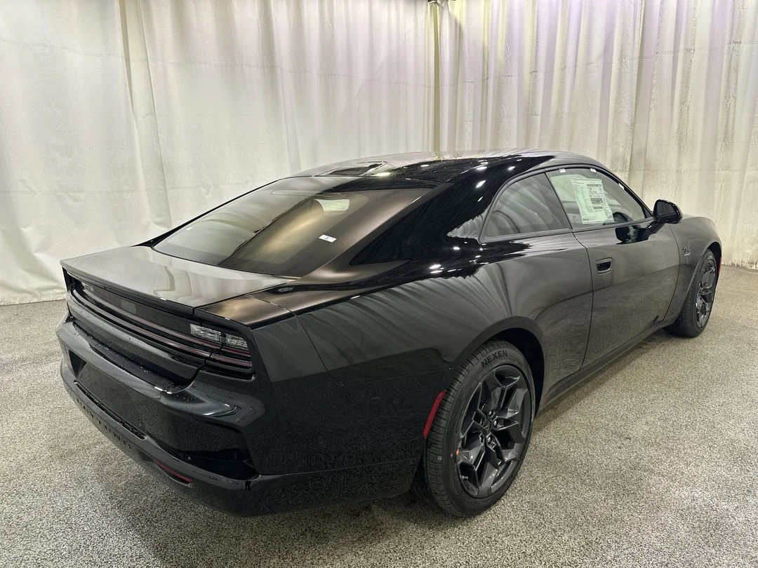 2025 Dodge Charger Daytona R/T - Photo 8
