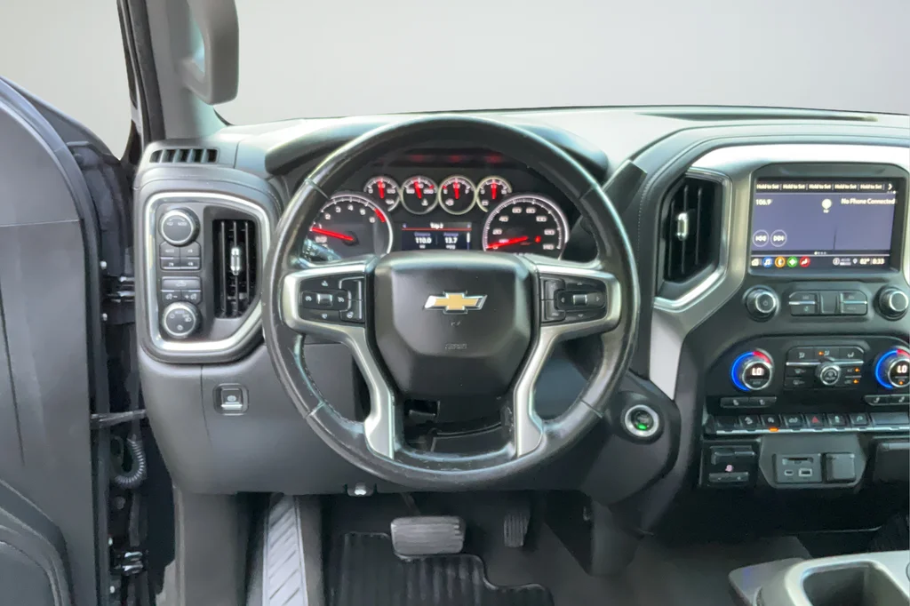 Used 2021 Black Chevrolet LT image 15