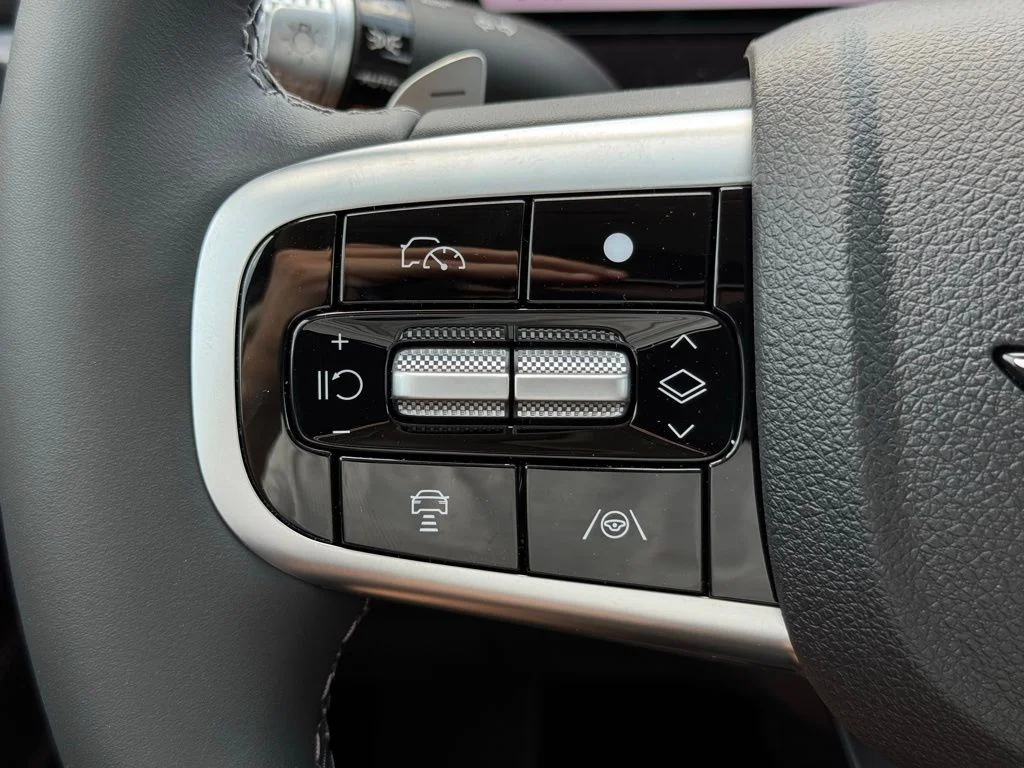 2025 GENESIS GV80 Standard - Photo 27