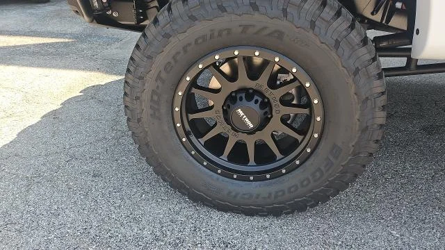 New 2026 Oxford White Ford Black Ops 4WD image 29