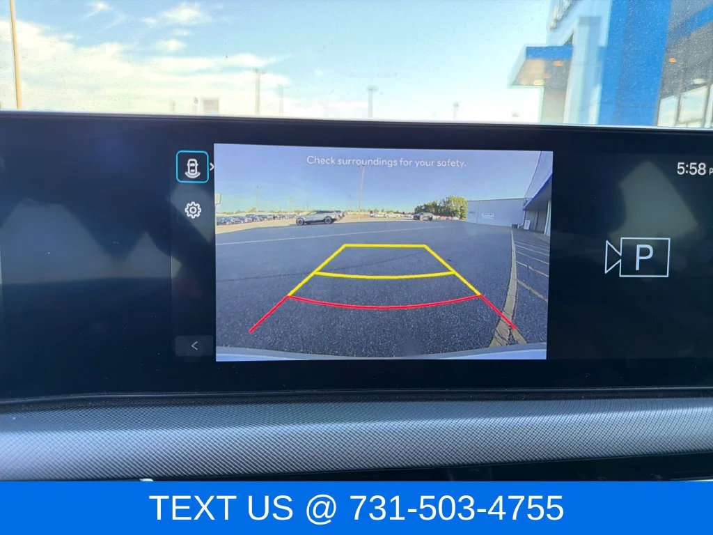 Used 2025 Silver Hyundai SEL image 21