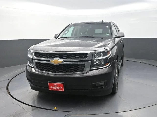 Used 2018 Gray Chevrolet LT image 2