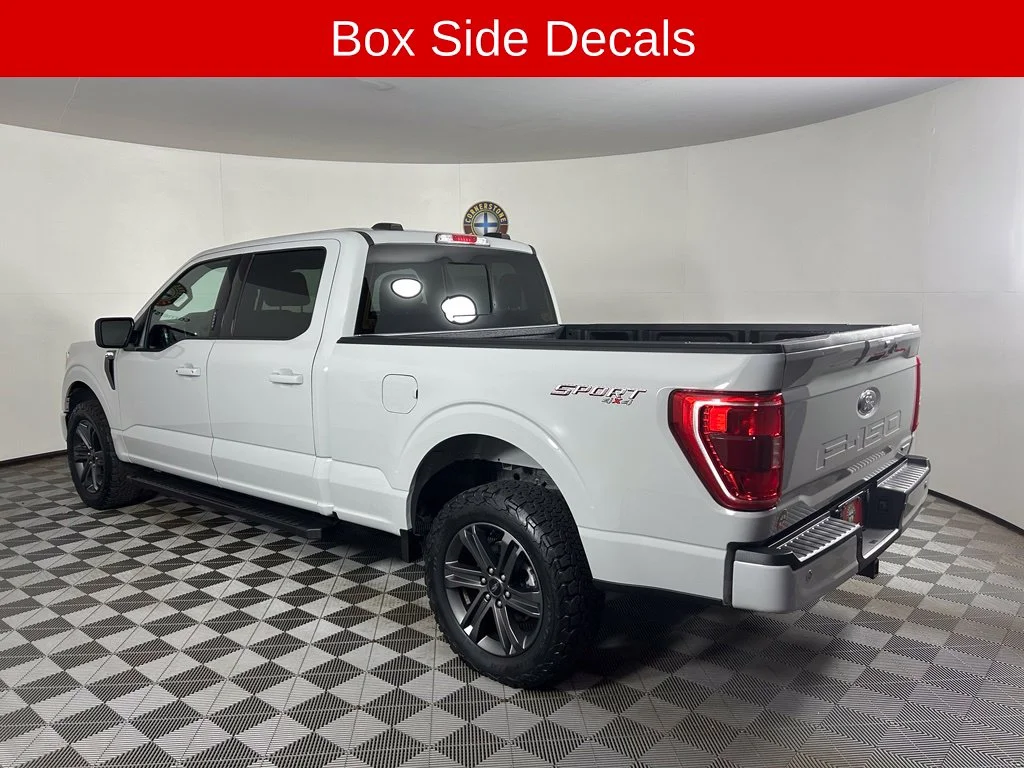 Used 2023 Gray Ford XLT image 18