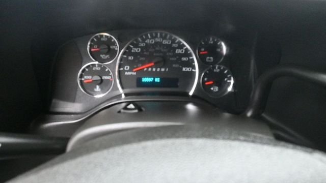 Used 2025 White GMC Work Van image 22
