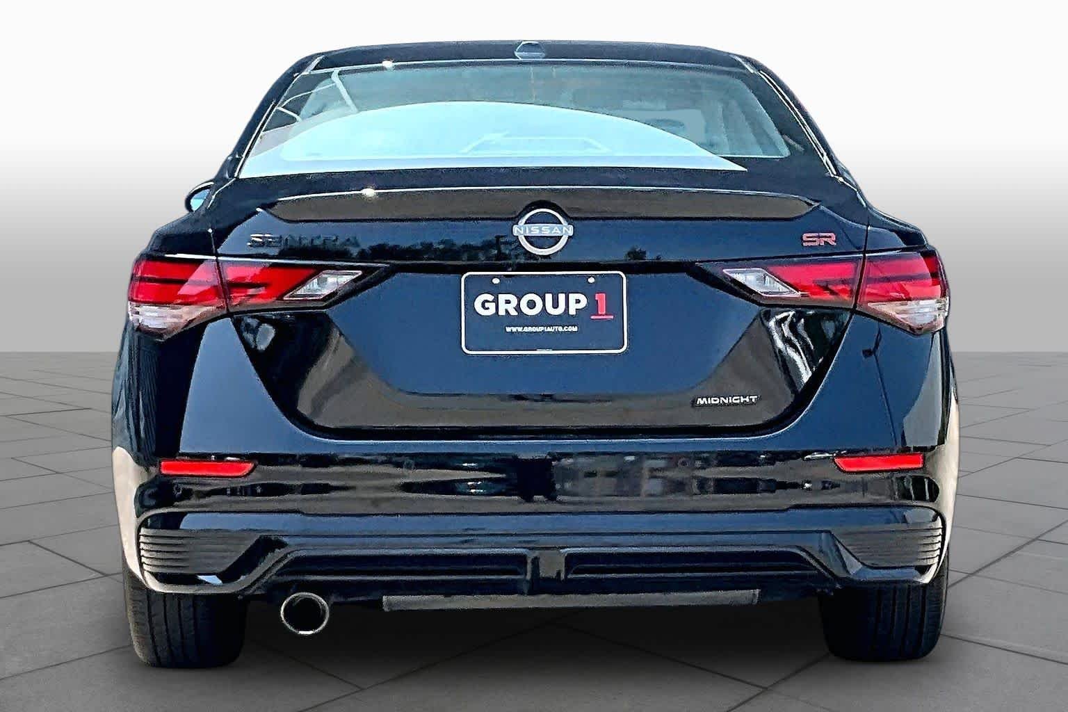Used 2025 Super Black Nissan SR image 5