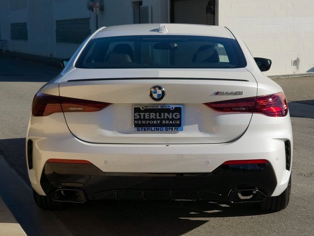 2026 BMW 4 Series M440i - Photo 6