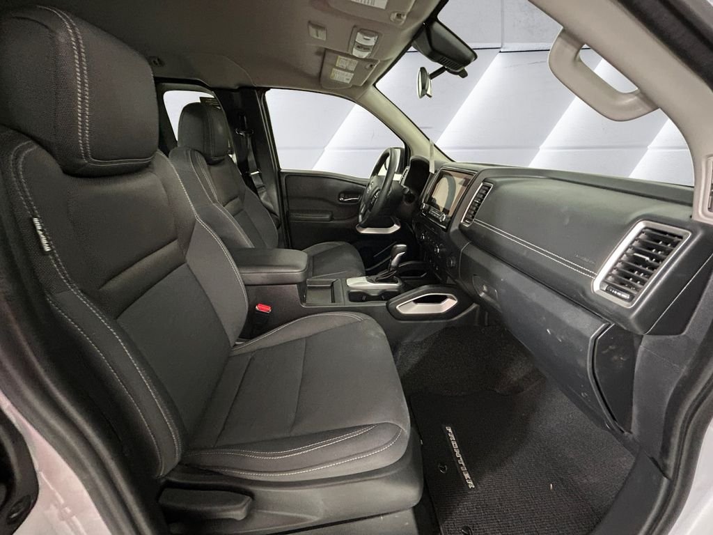 Used 2022 White Nissan SV image 13