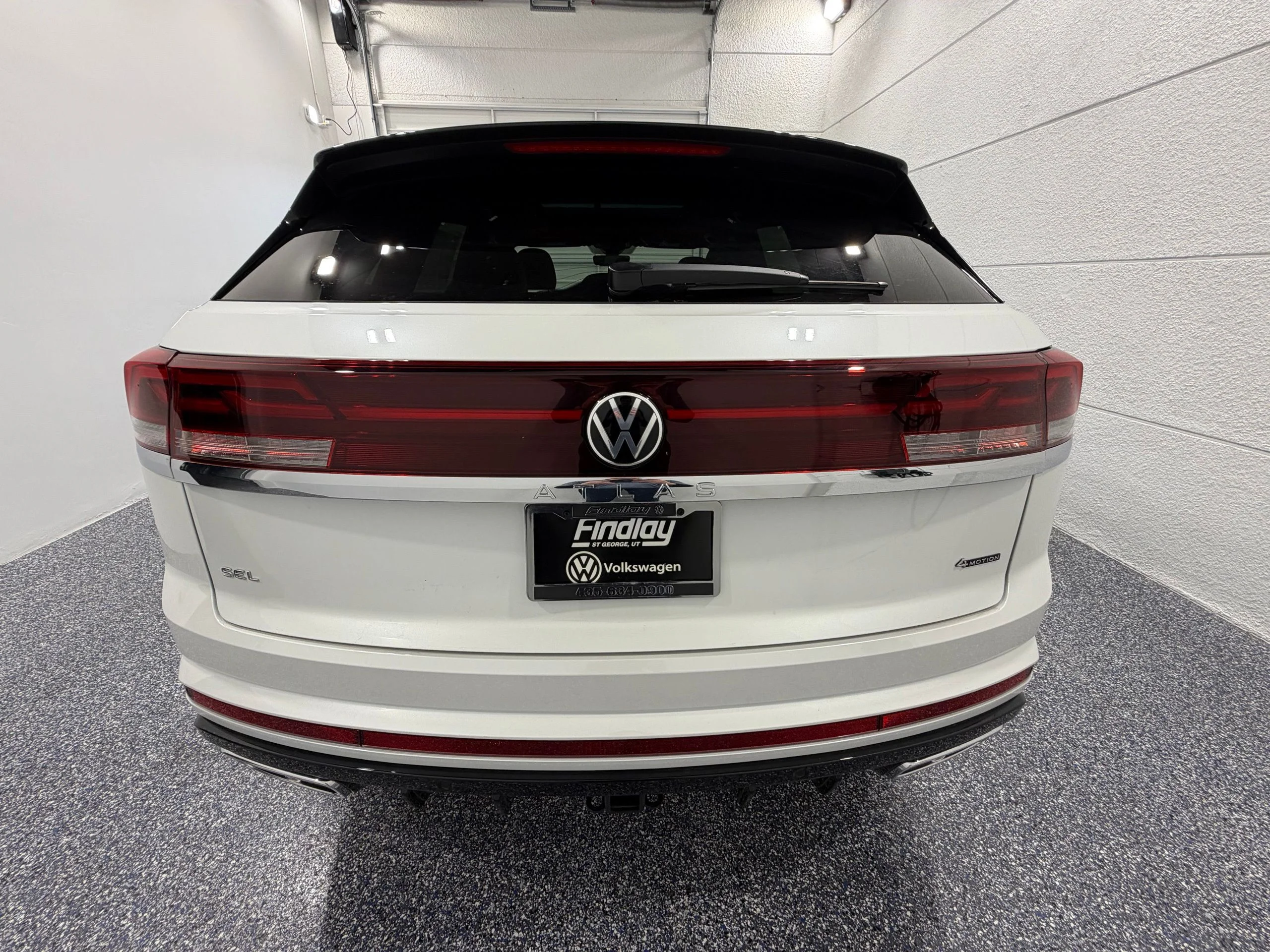 New 2026 White Volkswagen 2.0T SEL Premium R-Line image 5