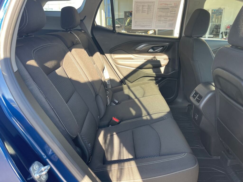 Certified Used 2023 Marine Metallic GMC SLE image 27