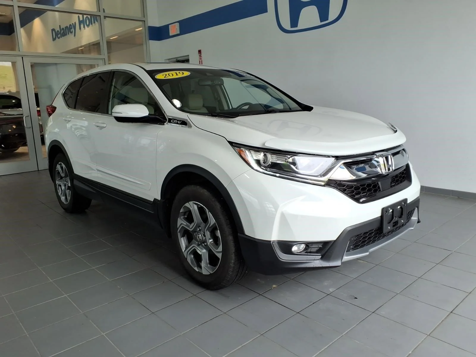 Certified Used 2019 Platinum White Pearl Honda EX-L image 1