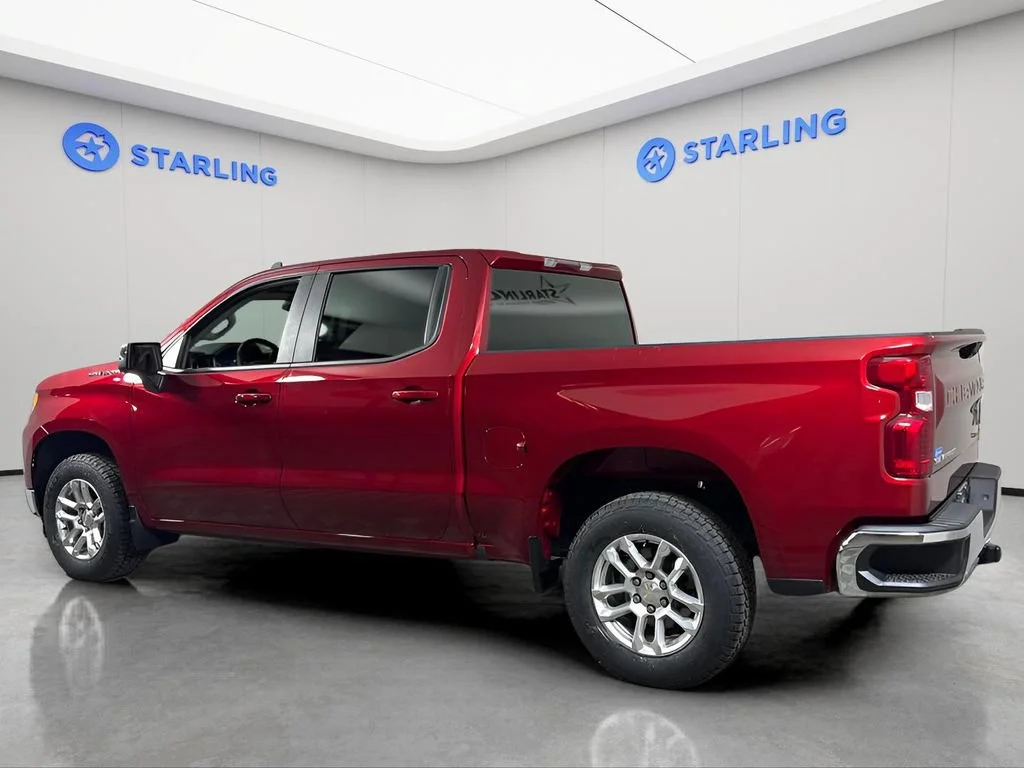 Used 2022 Cherry Red Tintcoat Chevrolet LT image 4