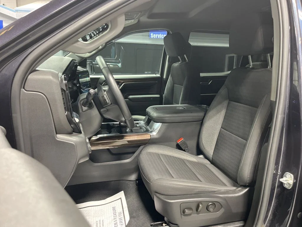 Used 2022 Ash Chevrolet LT Trail Boss image 13