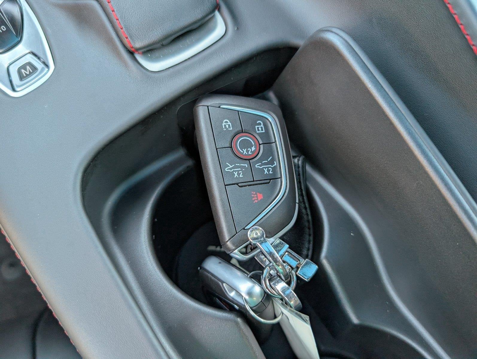 Used 2020 BLACK Chevrolet 3LT image 28