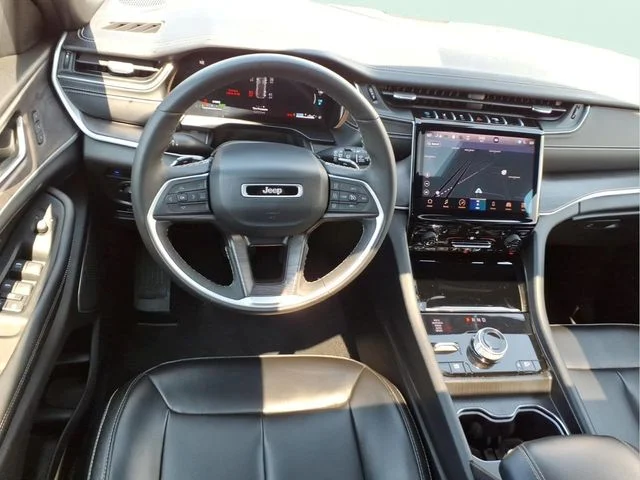 Used 2024 White Jeep 4xe image 17