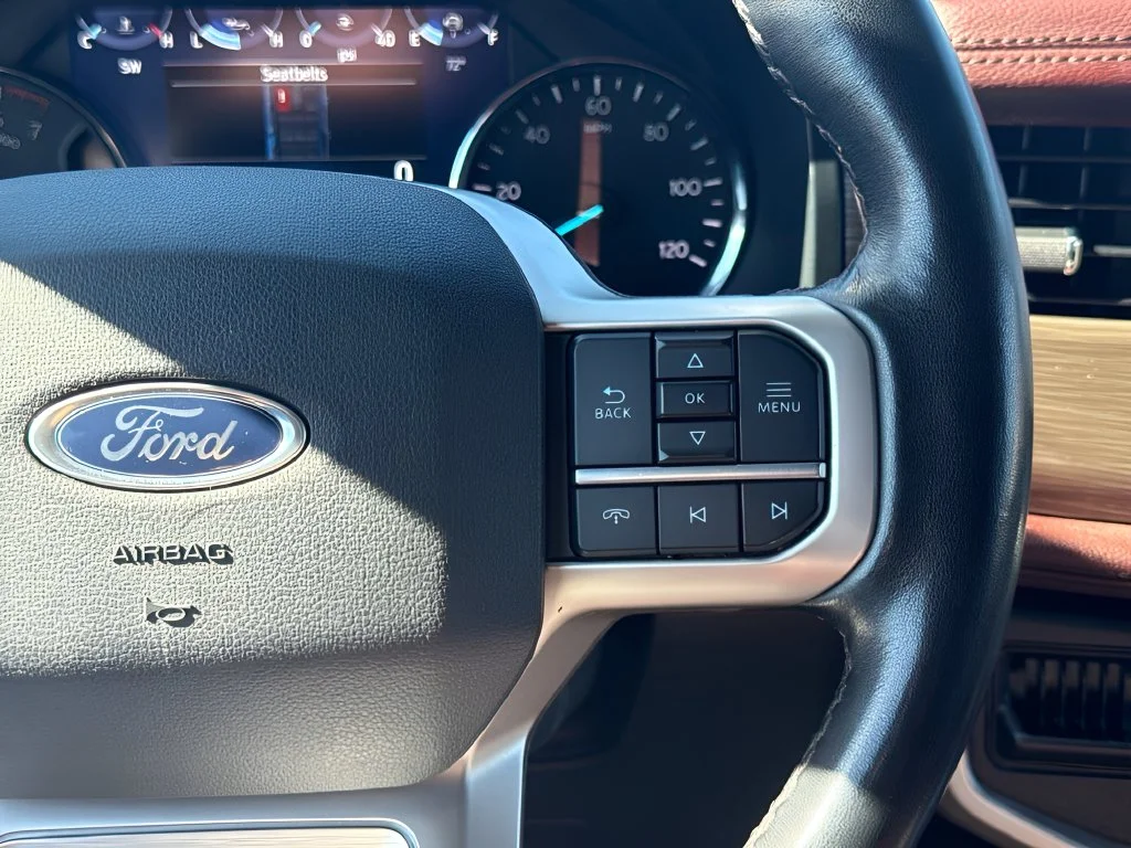 Used 2023 White Ford Limited image 16