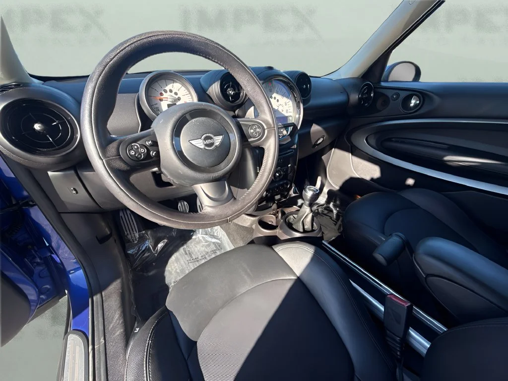 Used 2014  MINI Paceman image 11